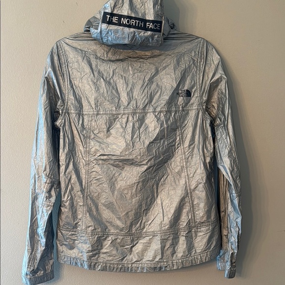 The North Face Shimmering Silver Windbreaker - Picture 5 of 11